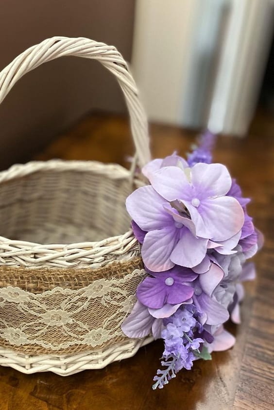19 Fresh and Fun Ways to Decorate Your Flower Girl Baskets