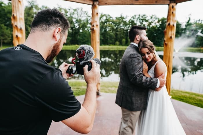 How to Choose a Wedding Photographer
