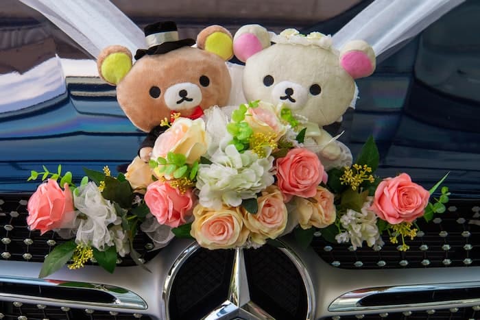 do wedding cars need to be licensed?