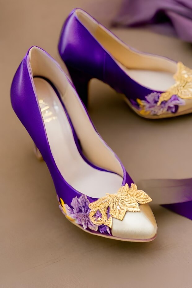 Bold and luxurious Purple and Gold Wedding Shoes